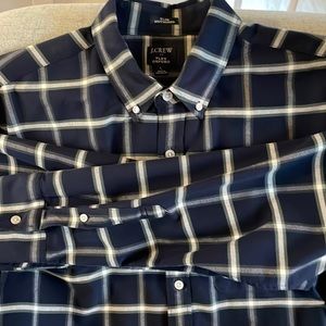 J. Crew flex Oxford shirt. Slim Untucked size L.